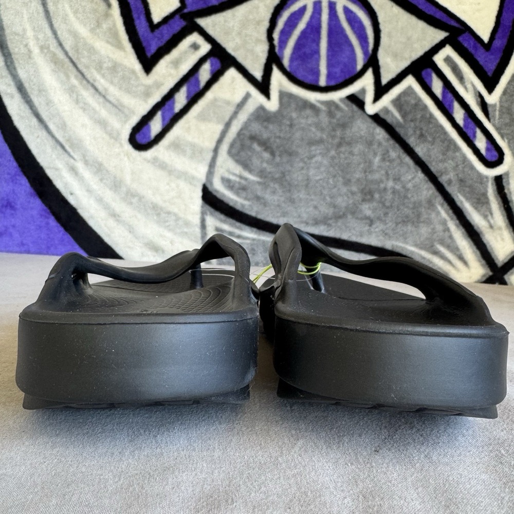 Size M9/W11 - New OOFOS Sandals Black OOriginal Slides - Picture 8 of 8